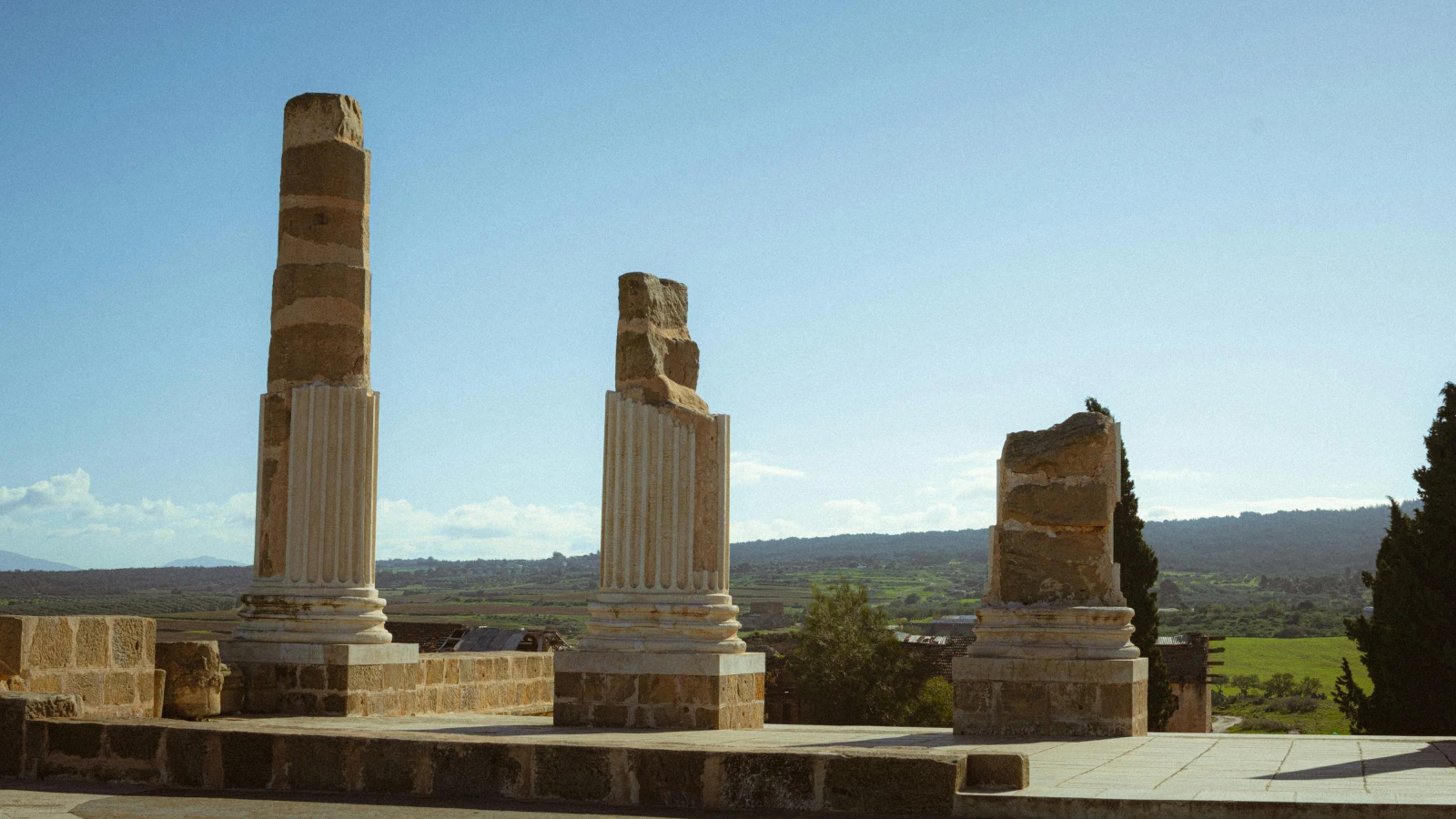central Crete road trip by car visiting Knossos and Lassithi Plateau